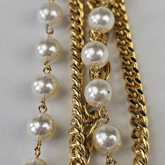 Chunky Gold Tone Faux Pearl Multilayer Bracelet with Toggle Clasp - Picture 5 of 7